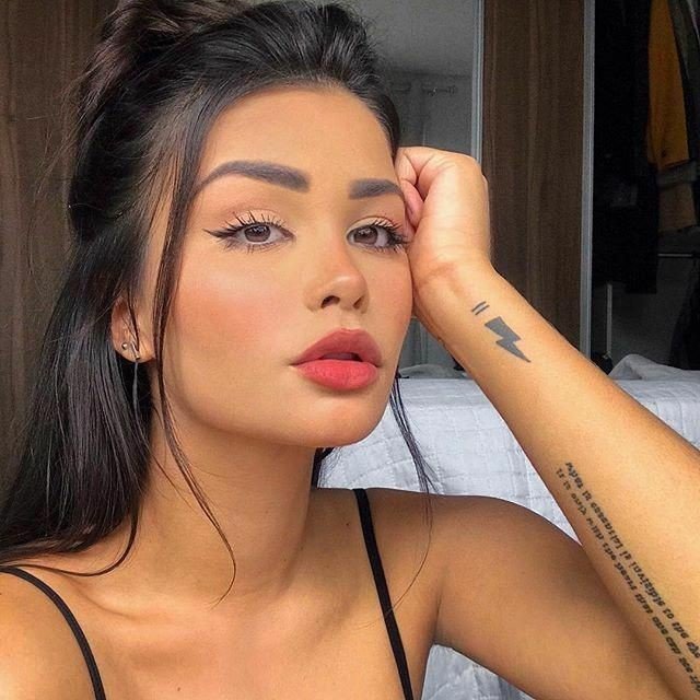 İzmit Lüks Bayan Escort Bayan Hale İzmit Lüks Bayan Escort Bayan Hale